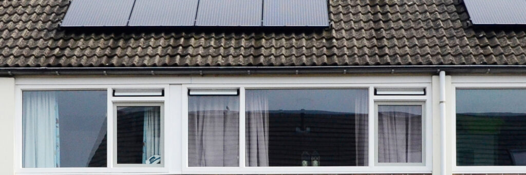 Woningen met zonnepanelen op het dak